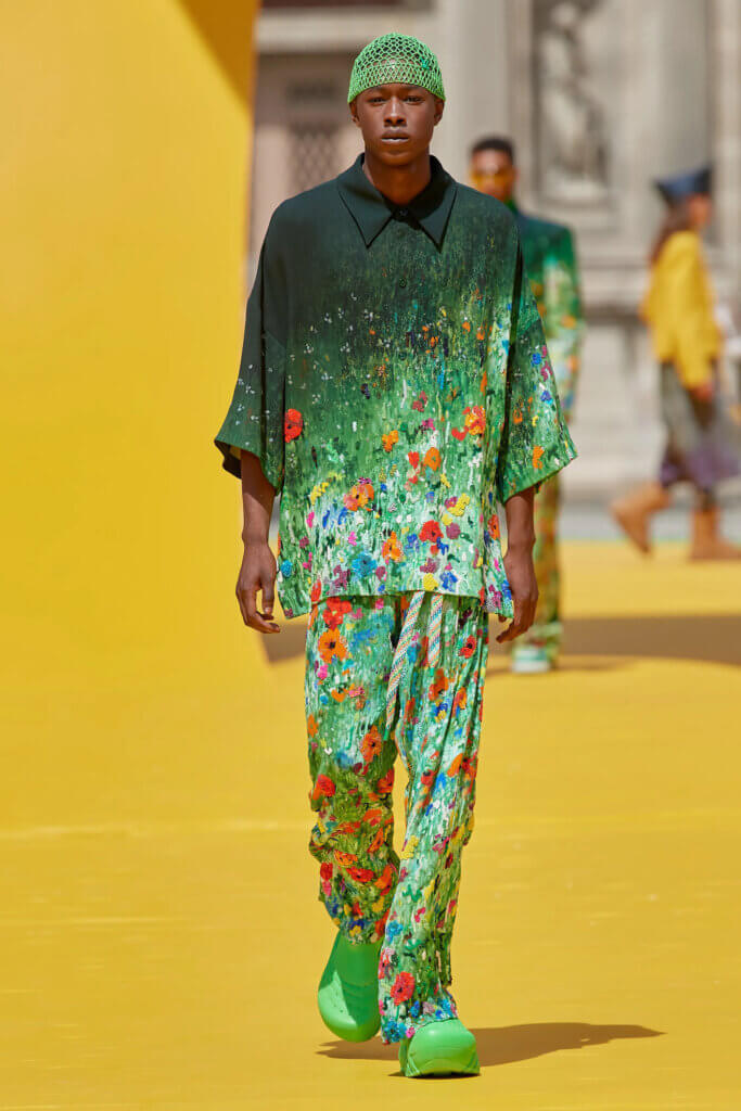 Chekne Doucouré sur le podium lors d’un défilé Louis Vuitton